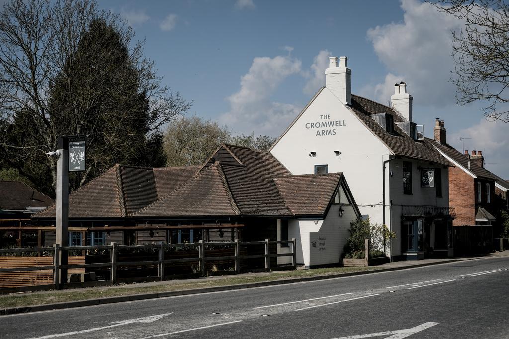 Cromwell Arms Country Pub With Rooms Ромси Экстерьер фото
